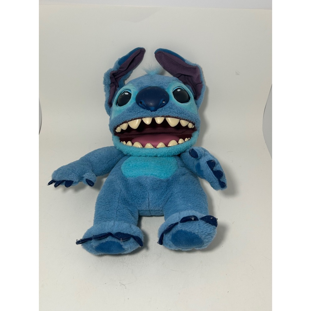 Disney Lilo & Stitch Real FX Stitch Interactive Animatronic Puppet Wow! Stuff